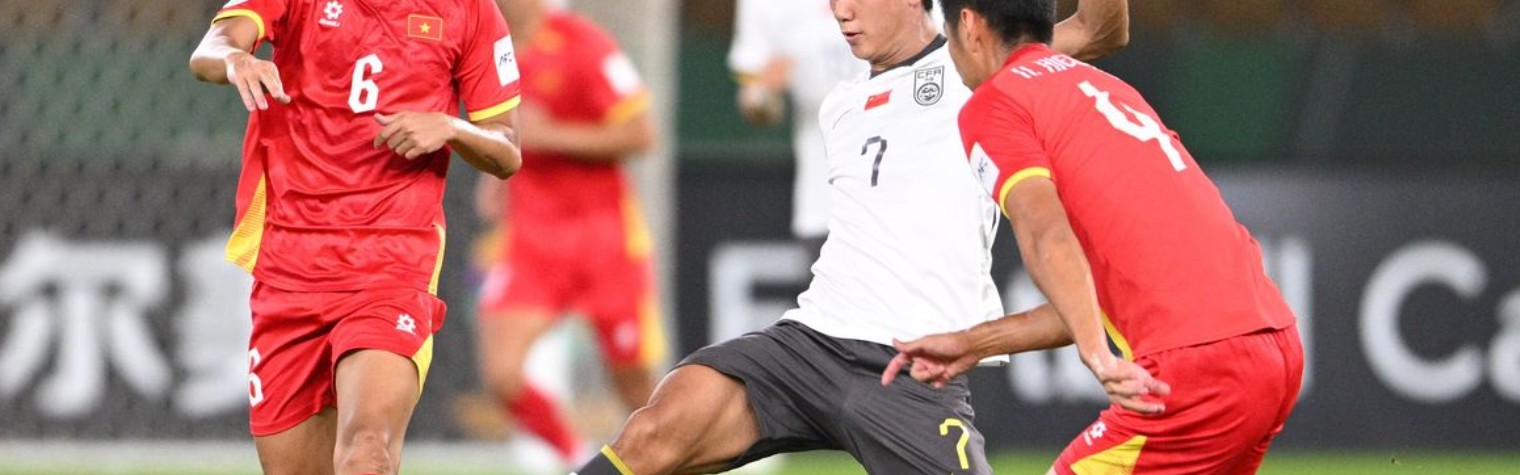 开云体育下载官网-从2-1到0-1！中国队先赢后输日本 亚洲杯冠军希望大 决赛赛程如下