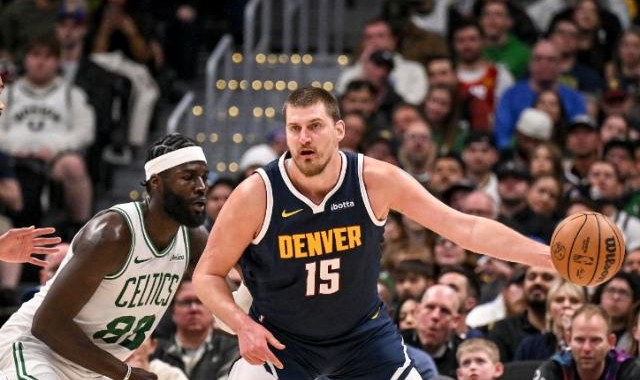 yunkai官网-约基奇发威大破绿军：第15次轰30+15联盟第一